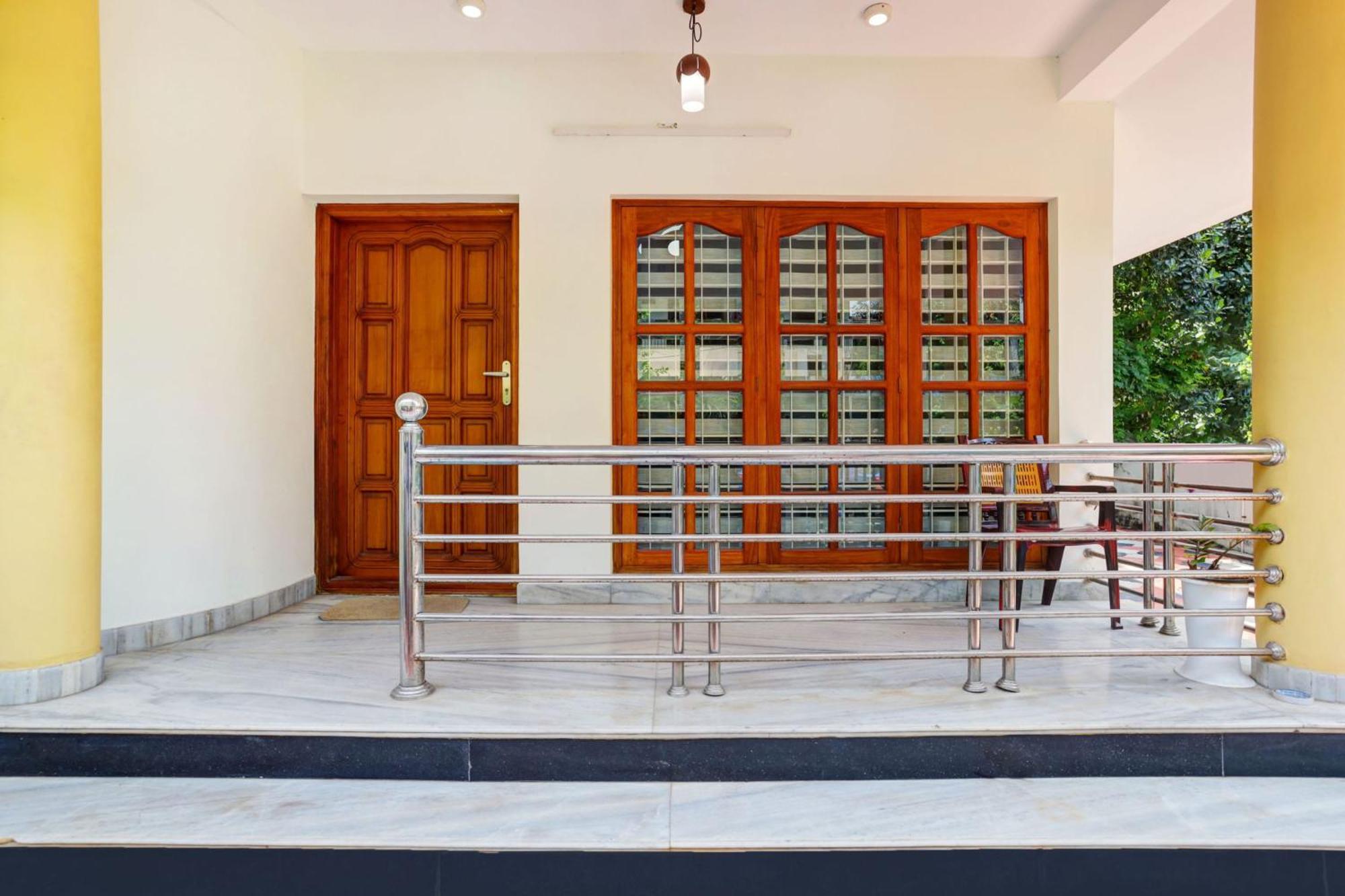 Super Hotel O Lm Residency Thiruvananthapuram Ngoại thất bức ảnh