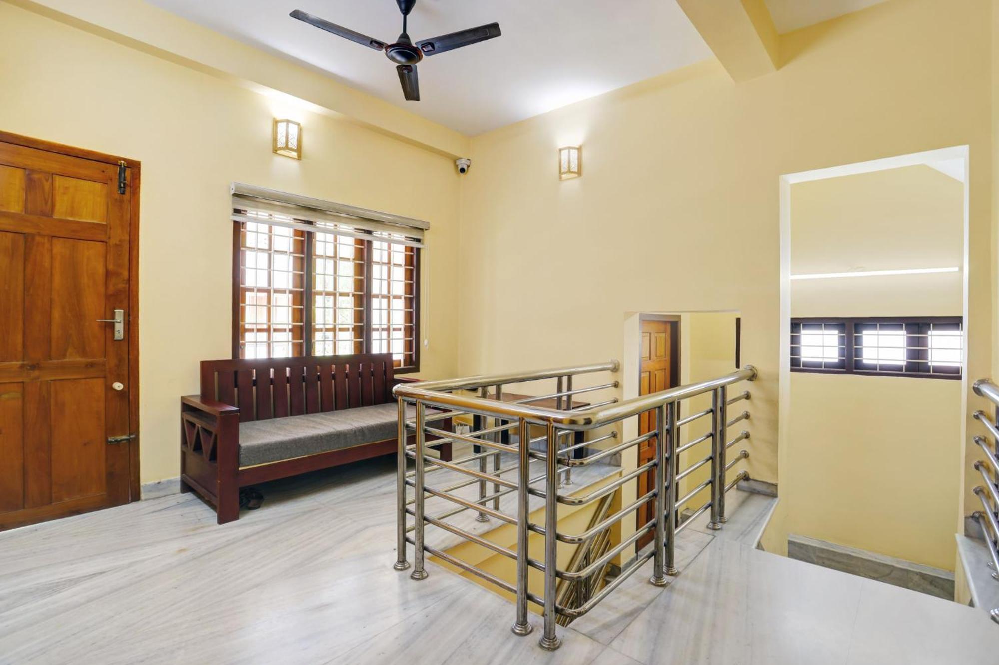 Super Hotel O Lm Residency Thiruvananthapuram Ngoại thất bức ảnh