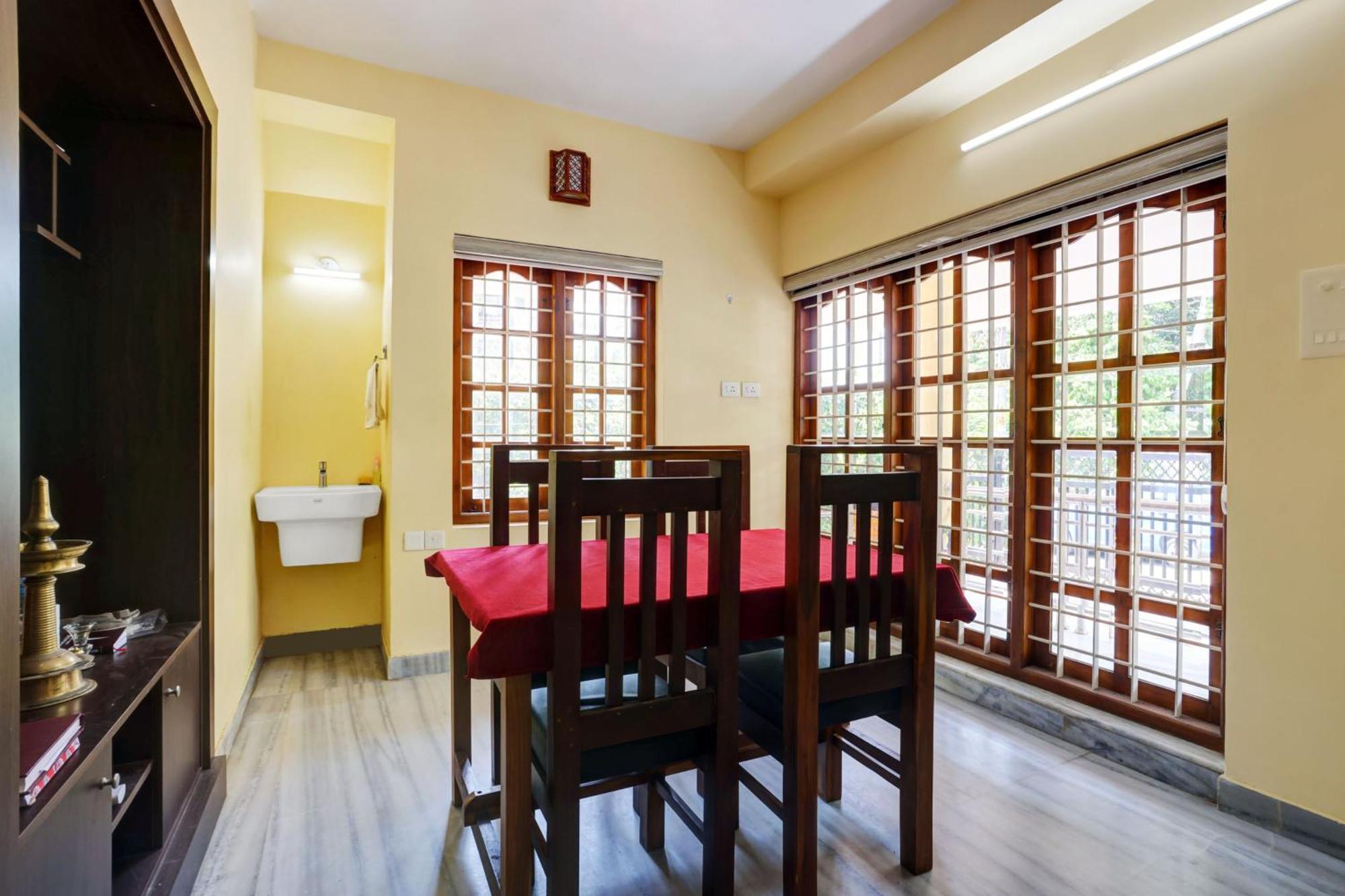 Super Hotel O Lm Residency Thiruvananthapuram Ngoại thất bức ảnh