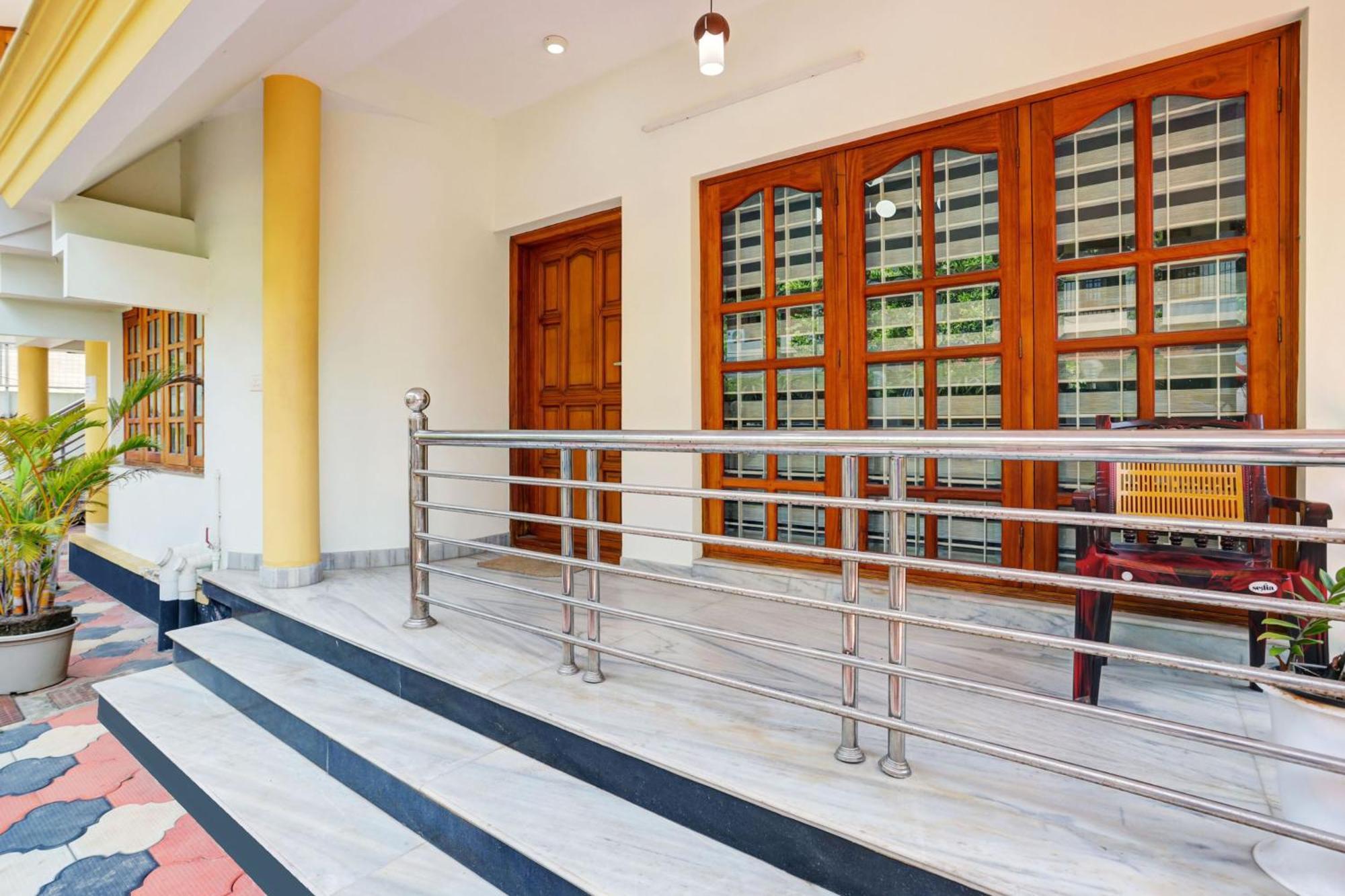 Super Hotel O Lm Residency Thiruvananthapuram Ngoại thất bức ảnh